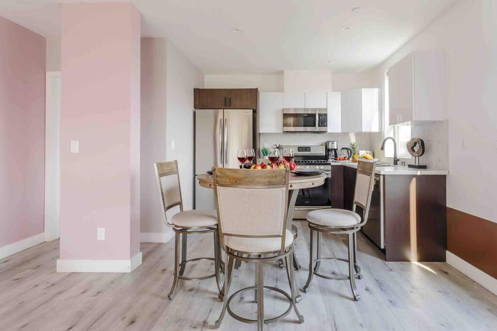 Stunning Hollywood Townhouse With Sunny Views Los Ángeles