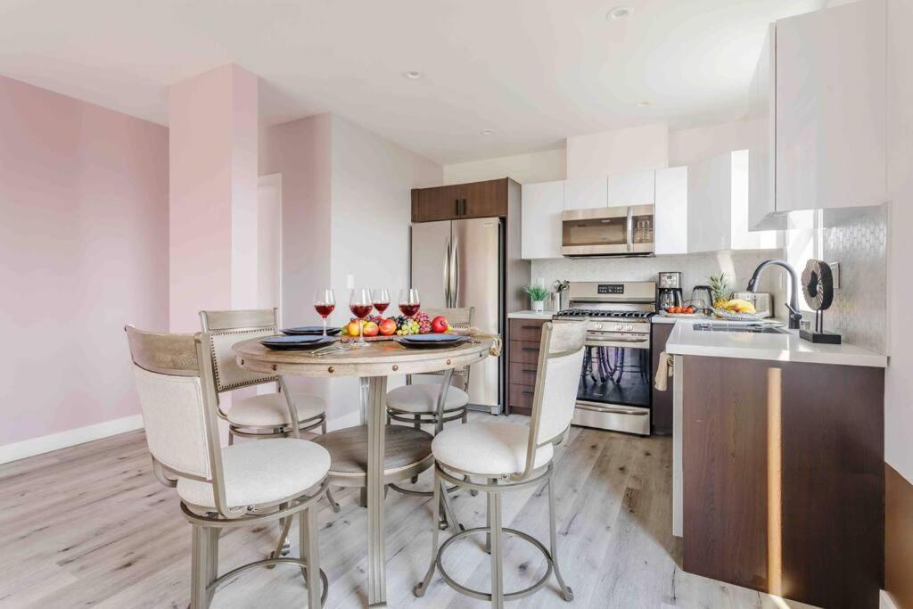 Сasa de vacaciones Stunning Hollywood Townhouse With Sunny Views *